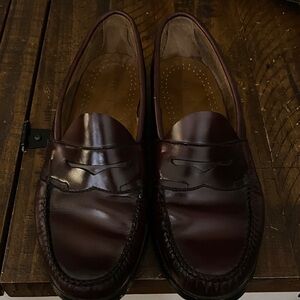 Bass Dark Brown Leather Weejuns- Like New